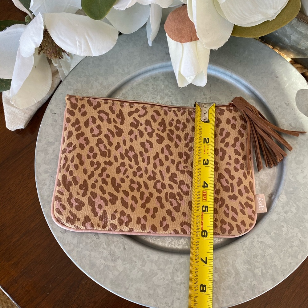 Animal print cosmetics bag - Picture 5 of 6